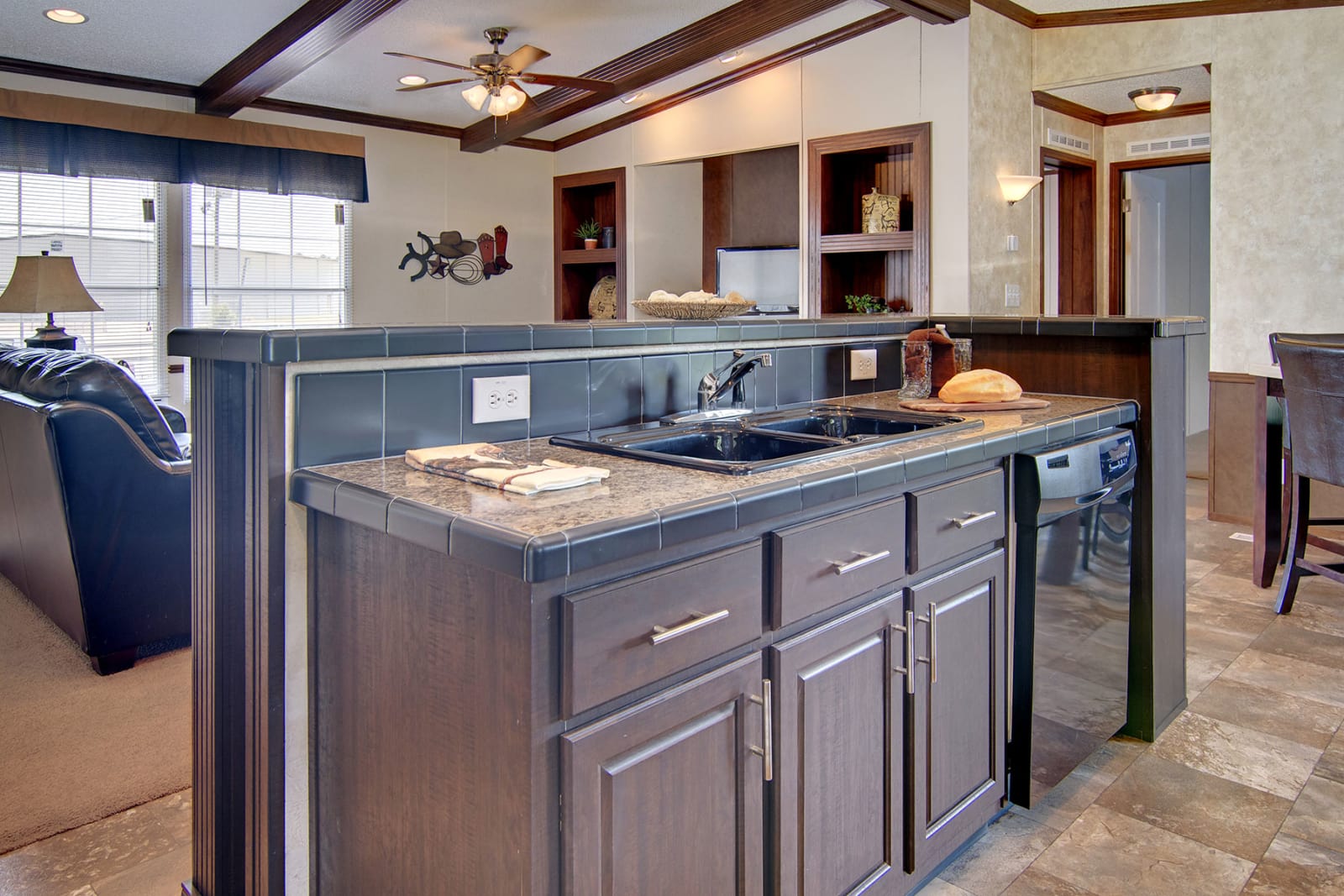 Elite Series / The Hanover 2456 at Eagle Park Homes